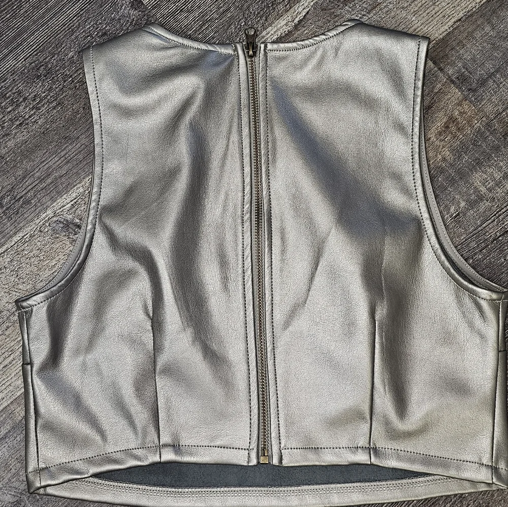 Kirious Women's Metallic FauxLeather Crop Top Full-Zip Size M - Picture 5 of 6